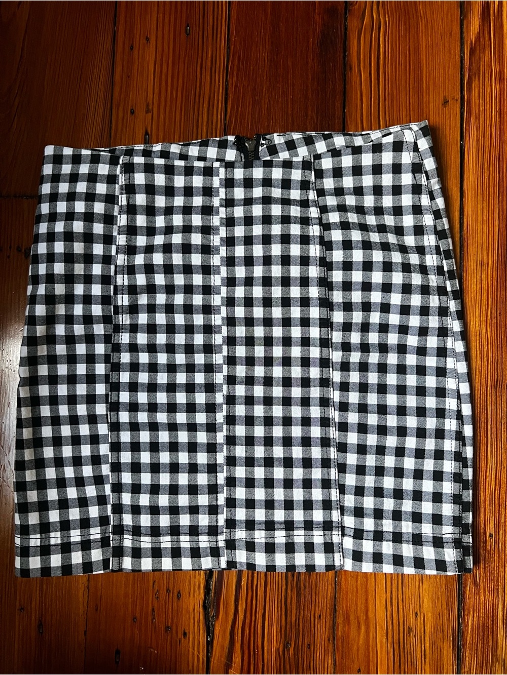 Free People Black and White Gingham Mini Skirt - Sleek Women's Skirt size 2